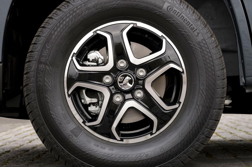 Vauxhall Movano alloy wheel