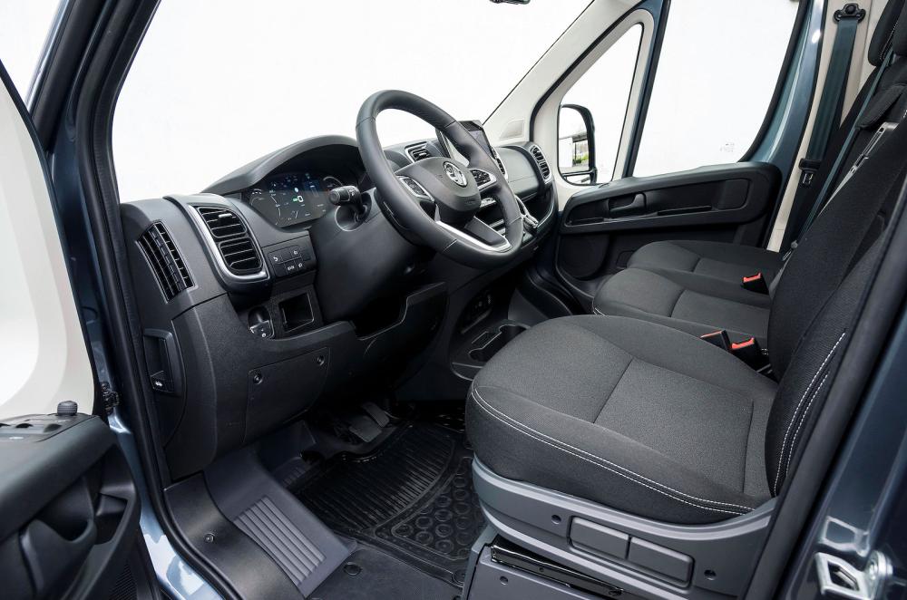 Vauxhall Movano front seats