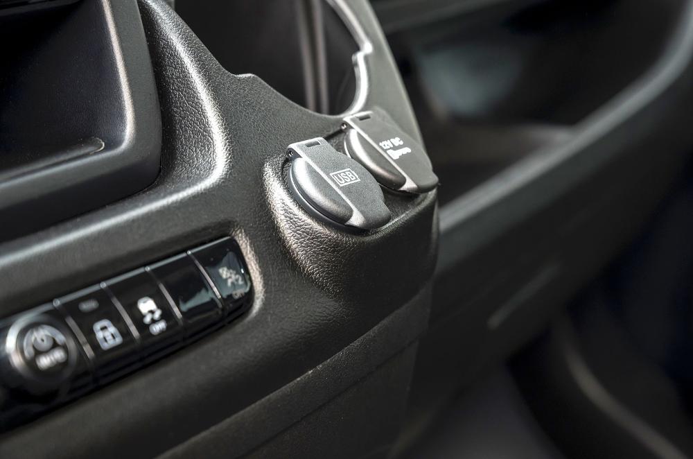 Vauxhall Movano interior sockets