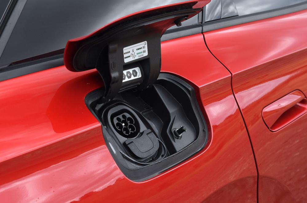 Volkswagen ID 7 Tourer charging socket