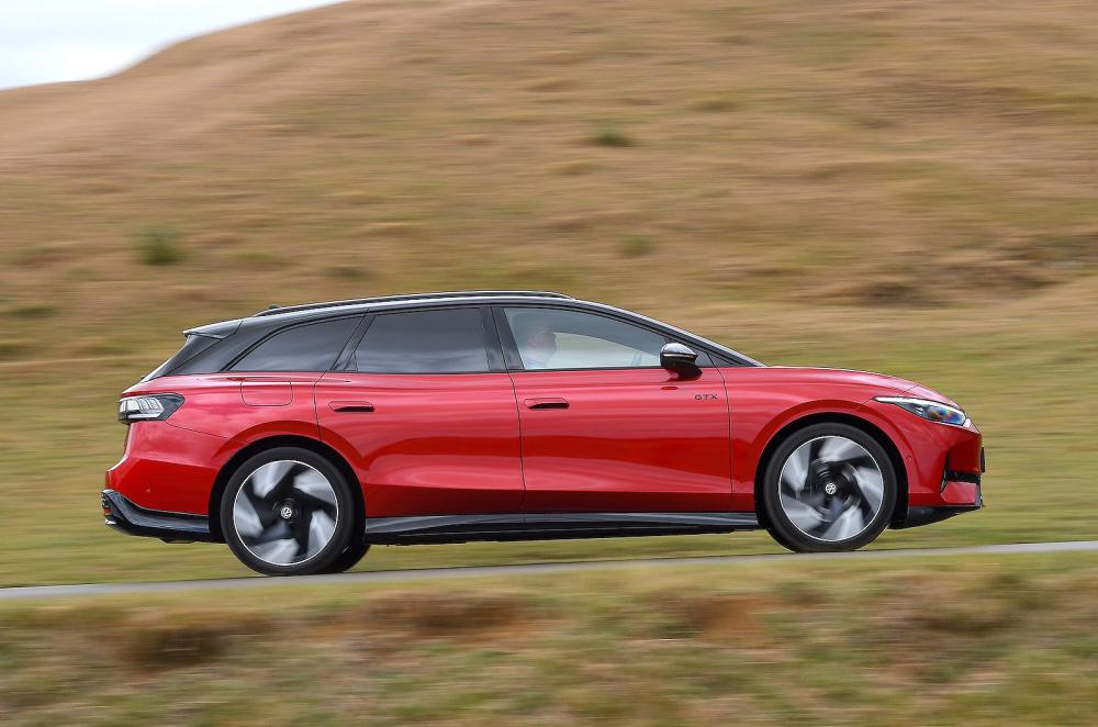 Volkswagen ID 7 Tourer right driving