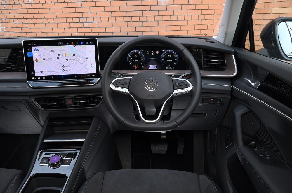 Volkswagen Tayron dashboard
