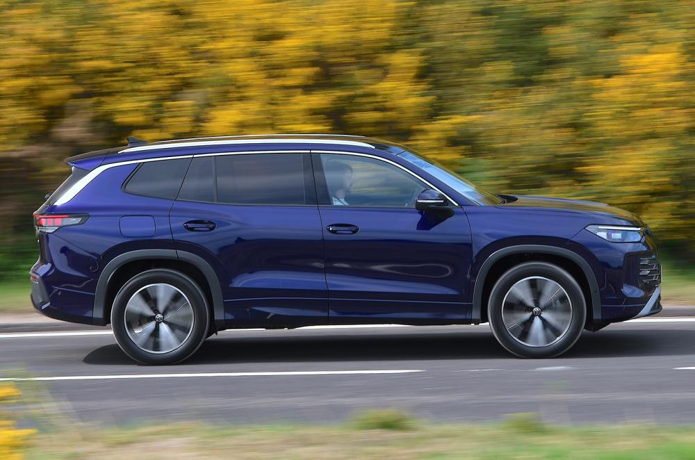 Volkswagen Tayron driving side