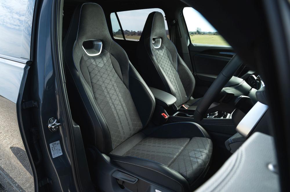 Volkswagen Tayron front seats
