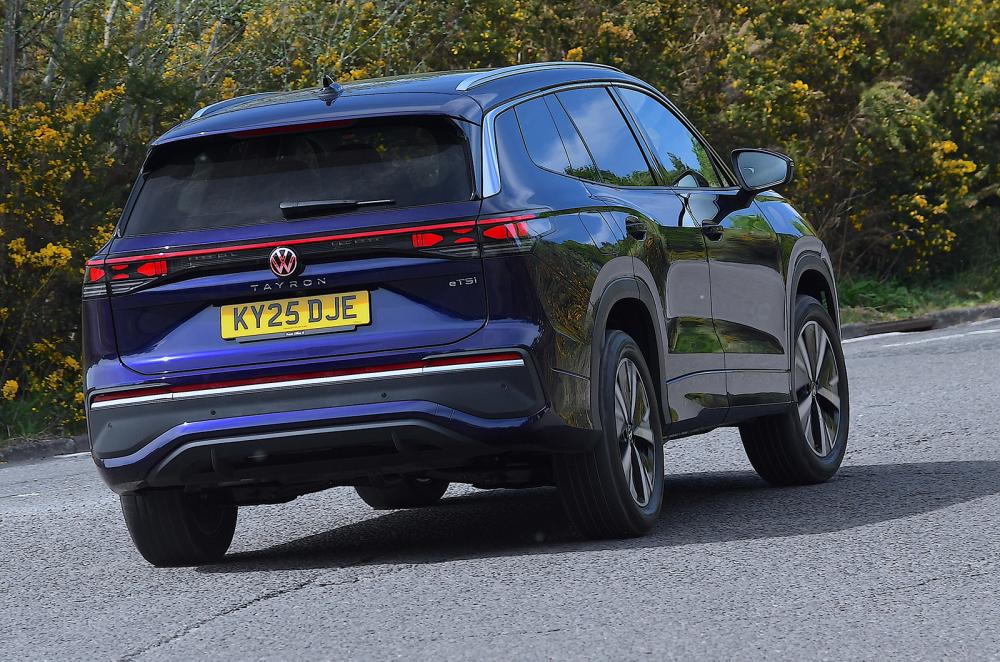 Volkswagen Tayron rear cornering