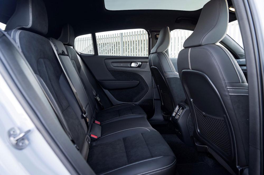 Volvo EC40 interior back seats