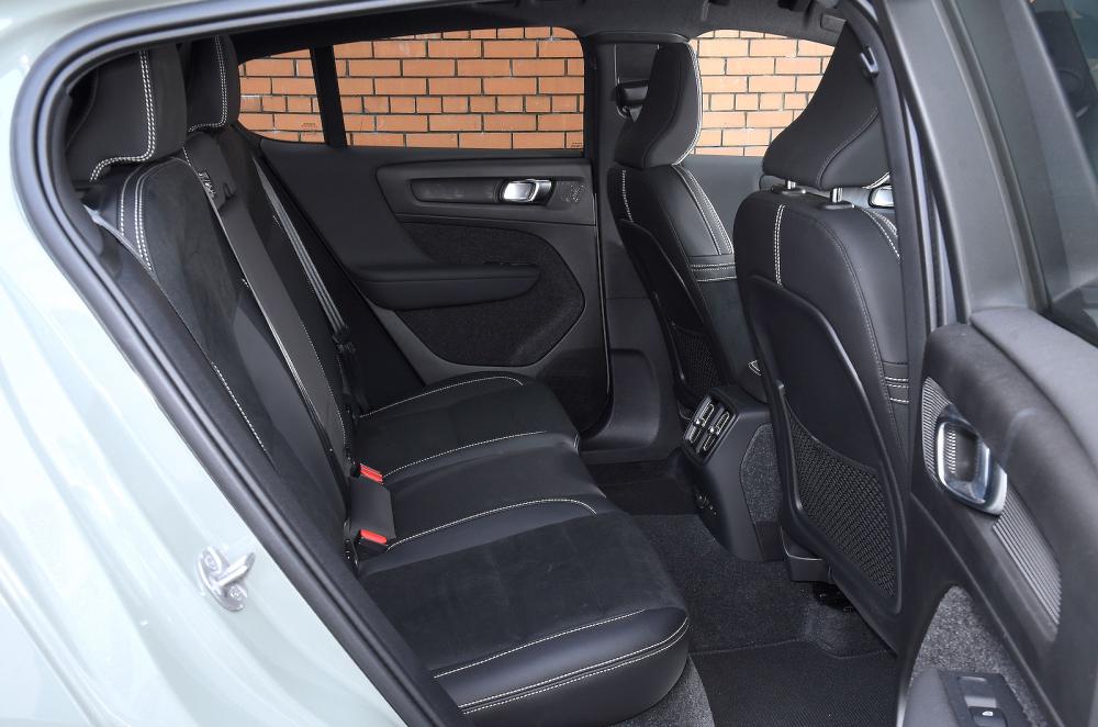 Volvo EC40 back seats