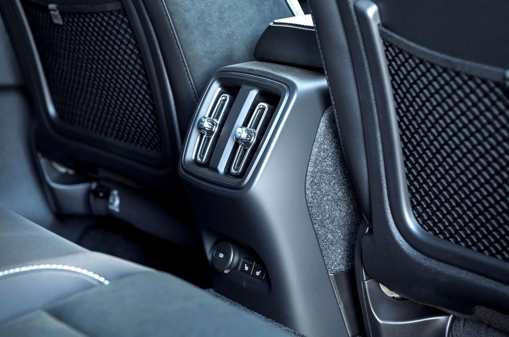 Volvo EC40 interior detail
