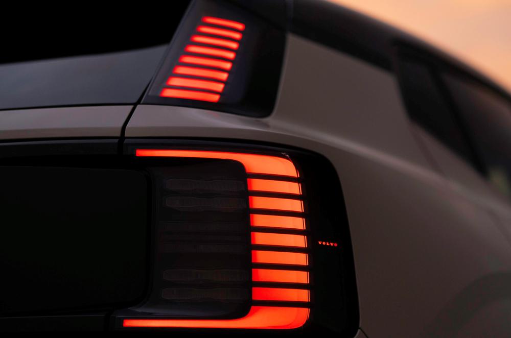 Volvo EX30 Cross Country rear light