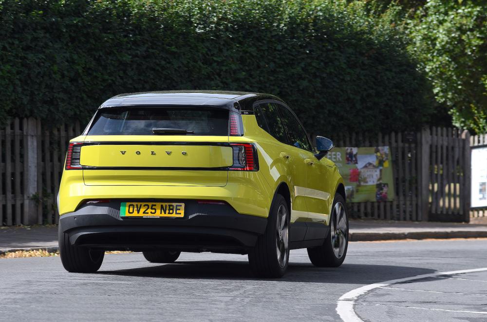 Volvo EX30 rear cornering