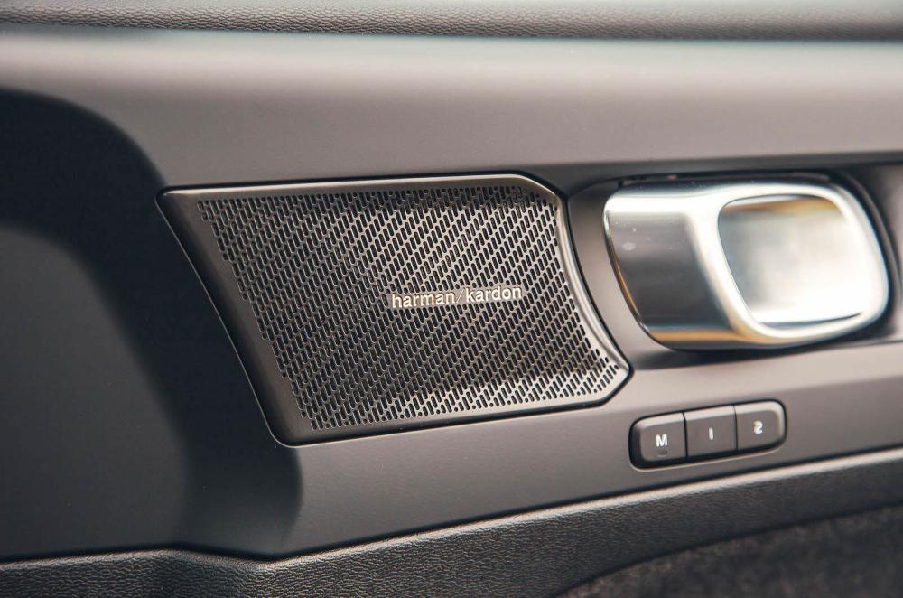 Volvo EX40 interior detail