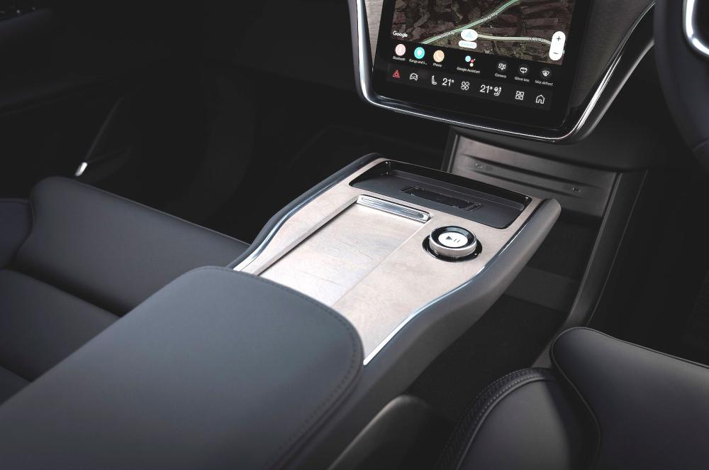 Volvo EX90 interior detail