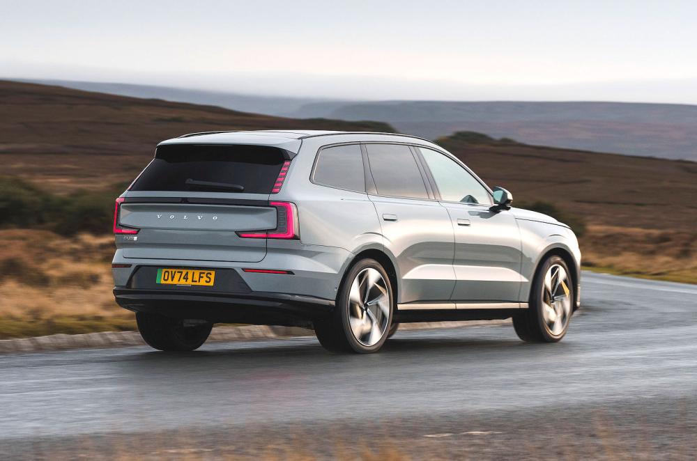 Volvo EX90 rear right driving