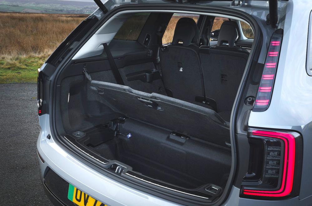 Volvo EX90 underfloor boot storage