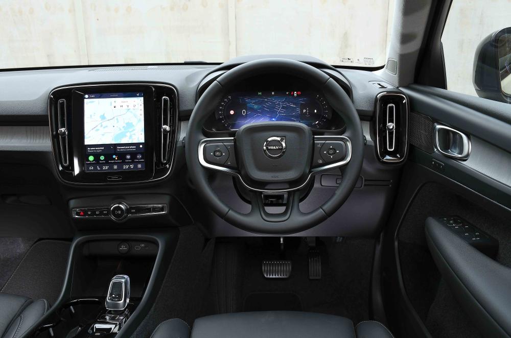 Volvo XC40 interior 