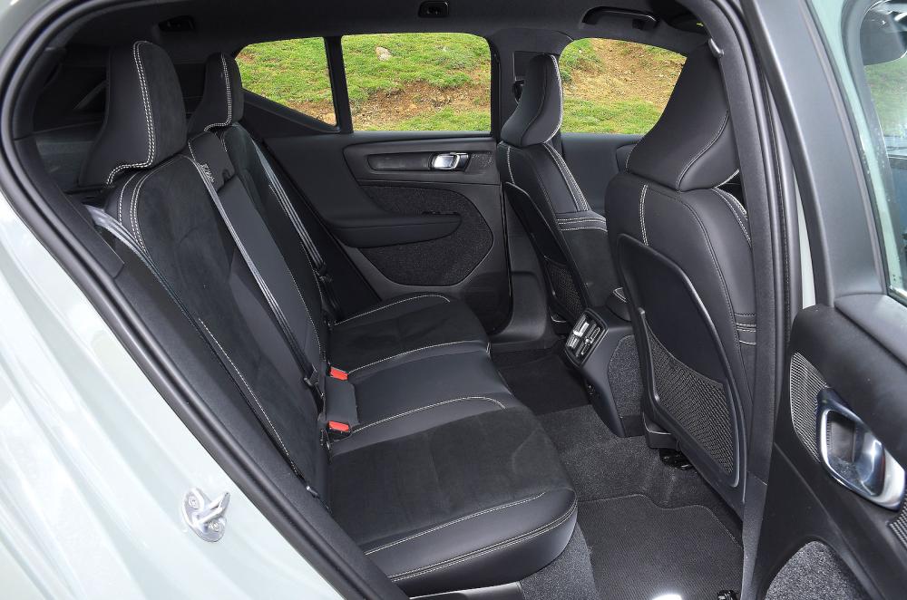 Volvo XC40 back seats