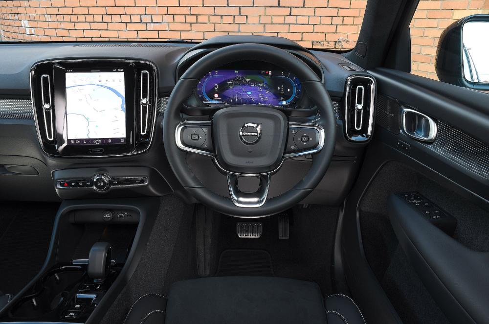 Volvo XC40 dashboard