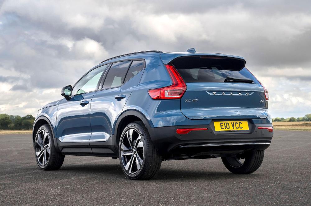 Volvo XC40 rear left static