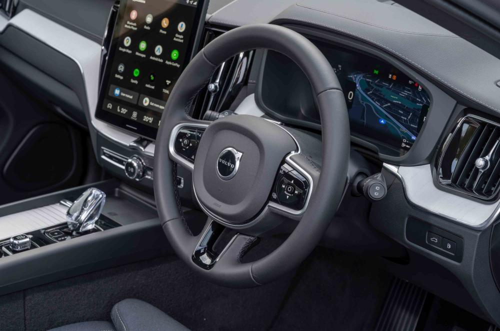 Volvo XC60 interior details
