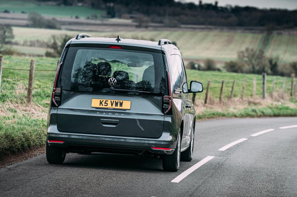 VW Caddy 2022 rear cornering