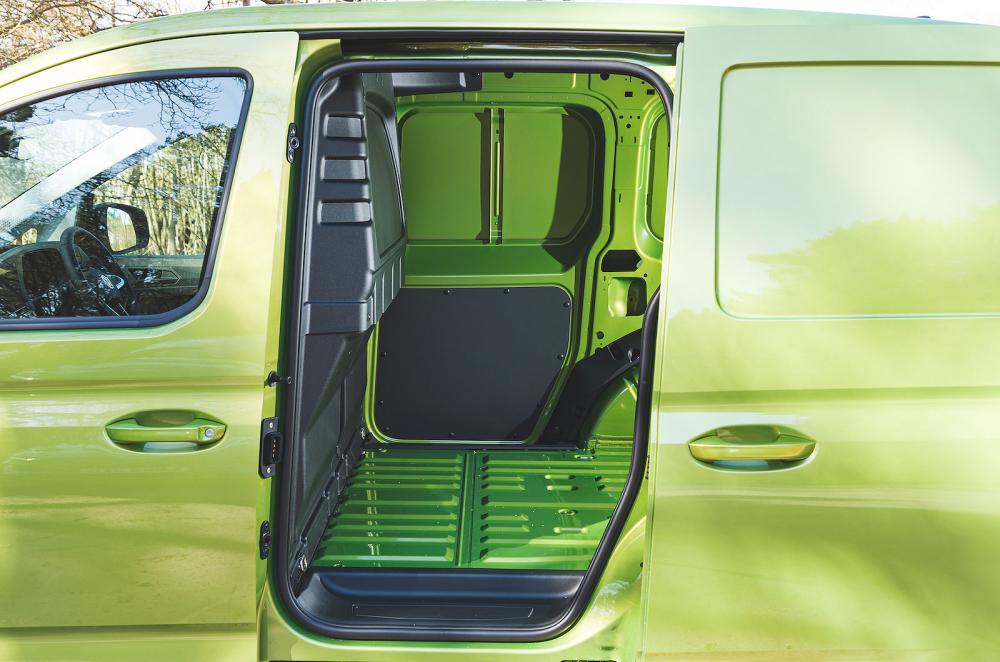 VW Caddy Cargo load bay