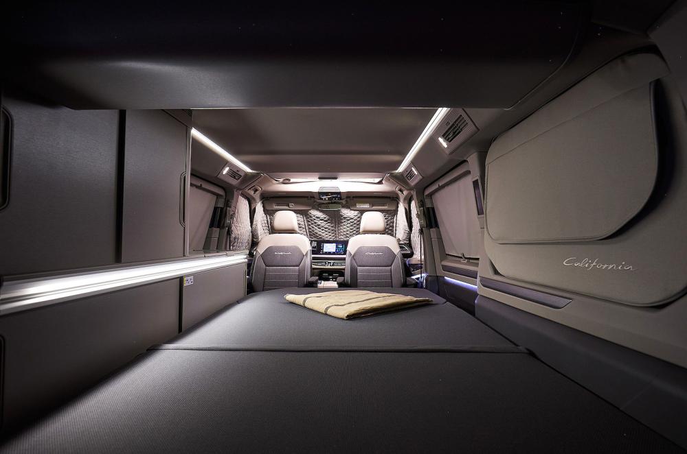 VW California Ocean bed