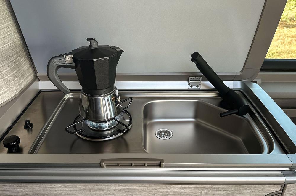 VW California Ocean kitchen