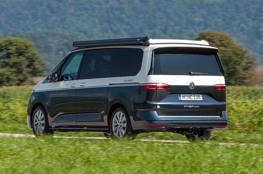 VW California Ocean rear left driving