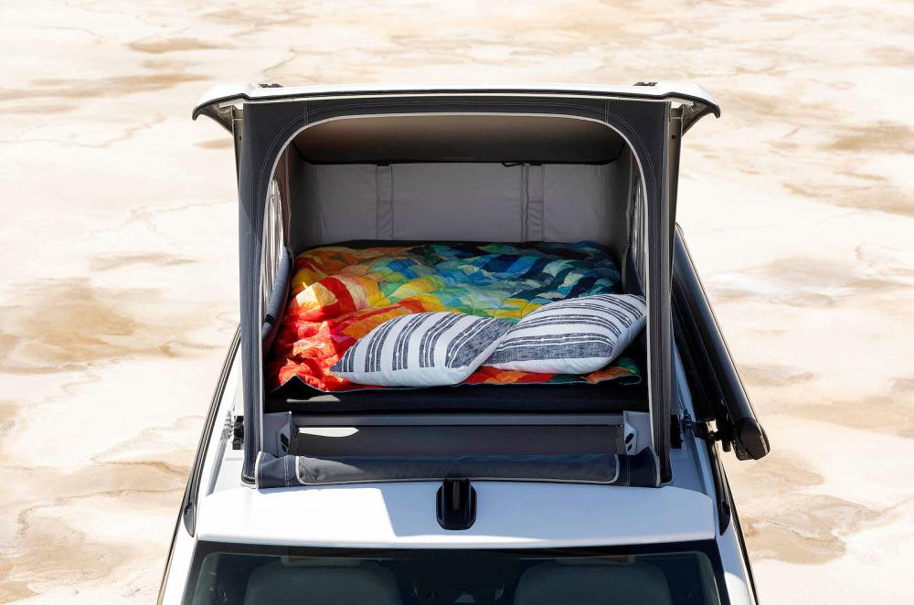 VW California Ocean roof bed