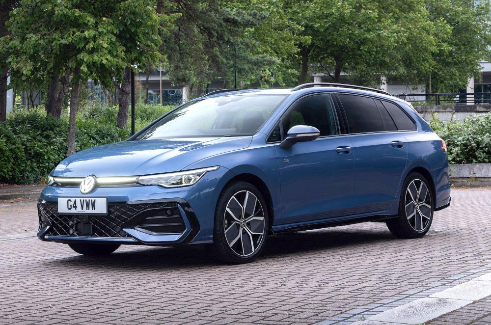 VW Golf Estate front left static