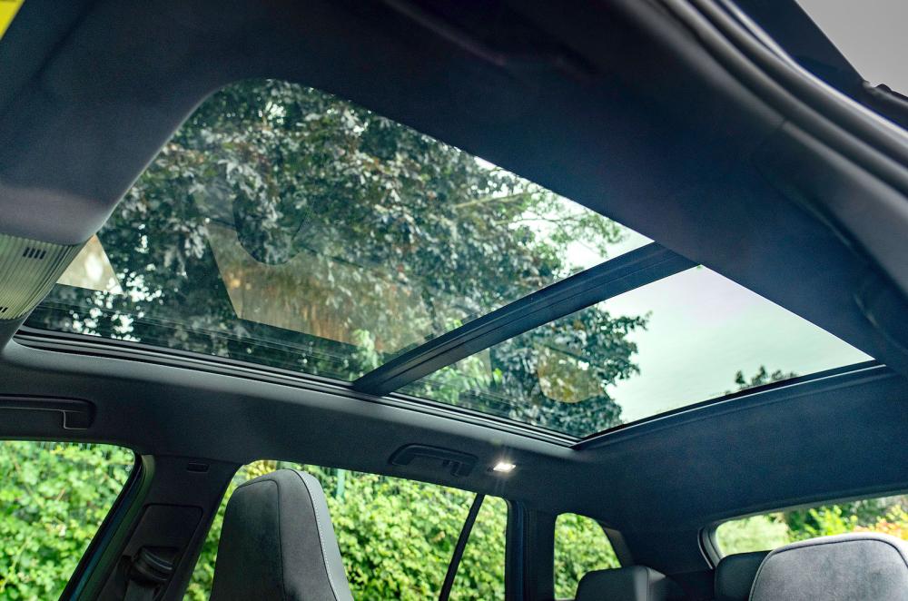 VW Golf Estate panoramic roof