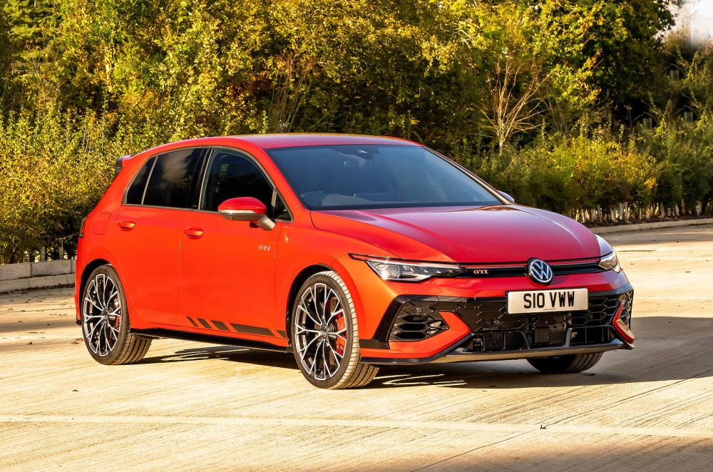 VW Golf GTI front right static