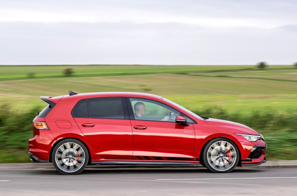 VW Golf GTI right driving