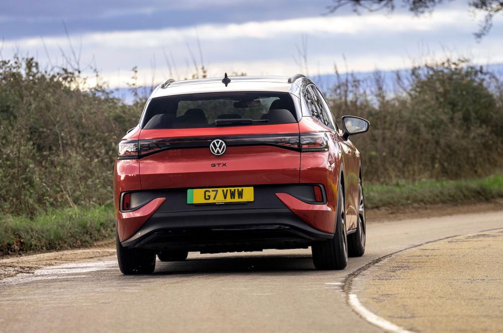 VW ID 4 rear cornering