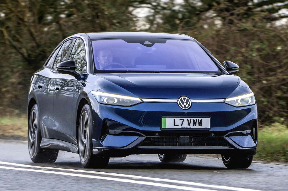 VW ID 7 front right driving