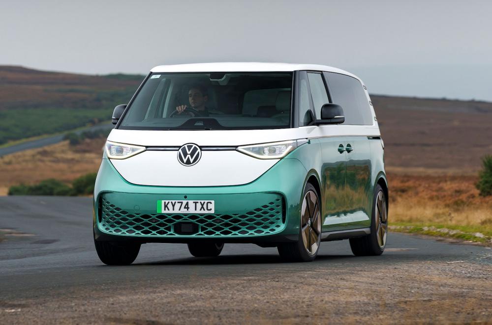 VW ID Buzz LWB front cornering