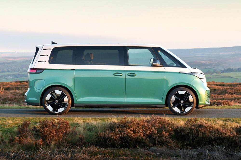 VW ID Buzz LWB right static