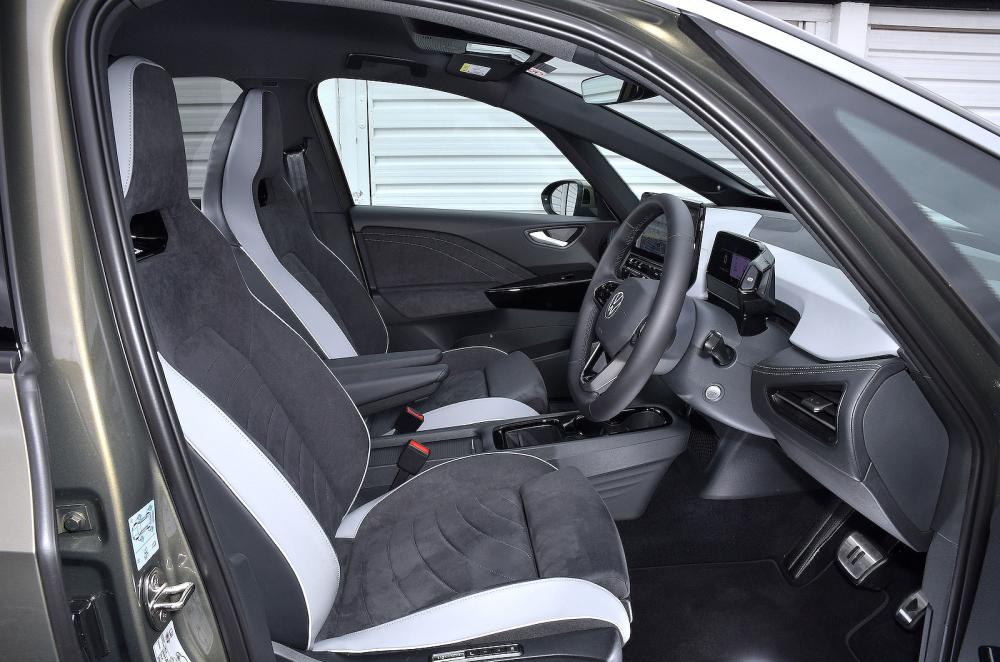 VW ID 3 front seats