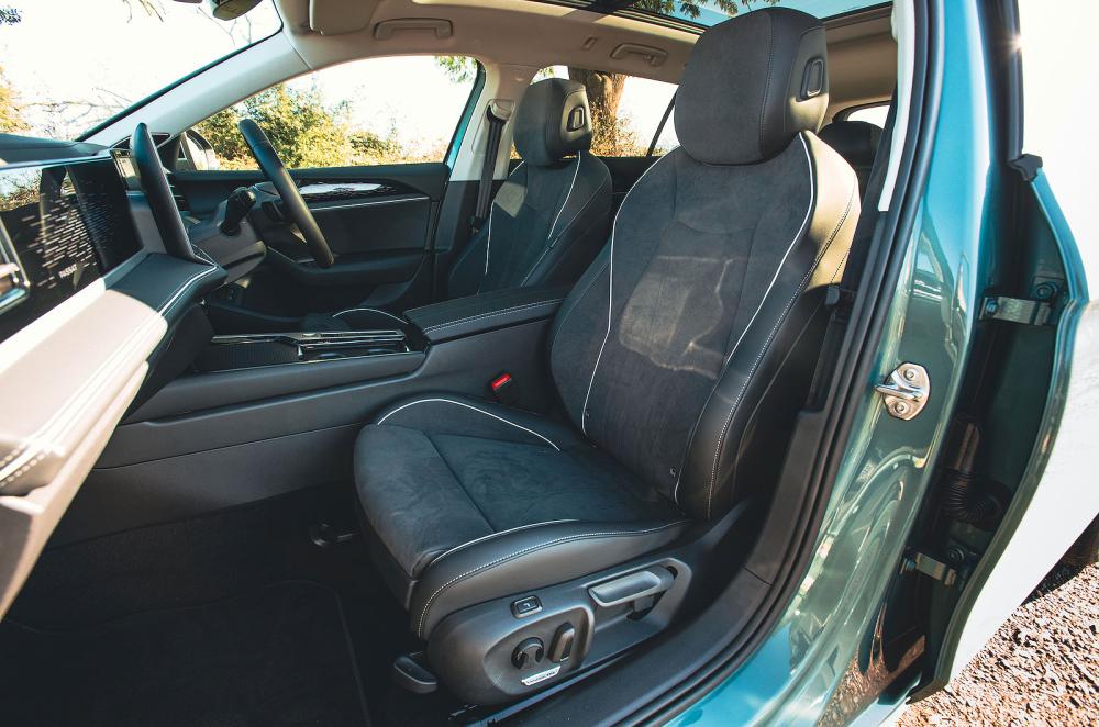 VW Passat front seats