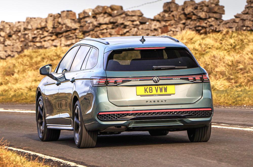 VW Passat rear cornering