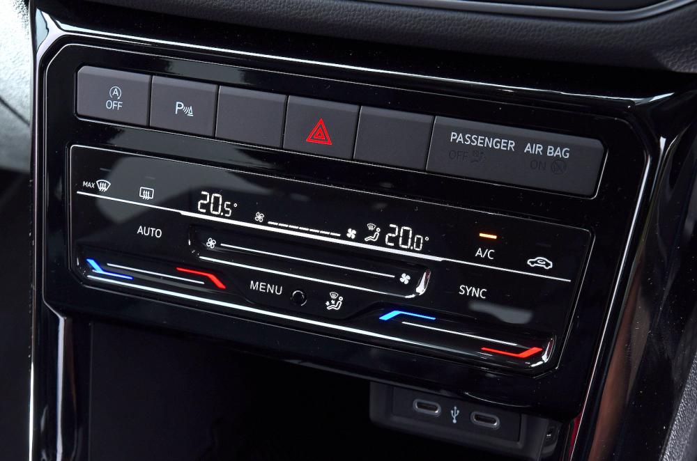 VW T-Cross air-con controls