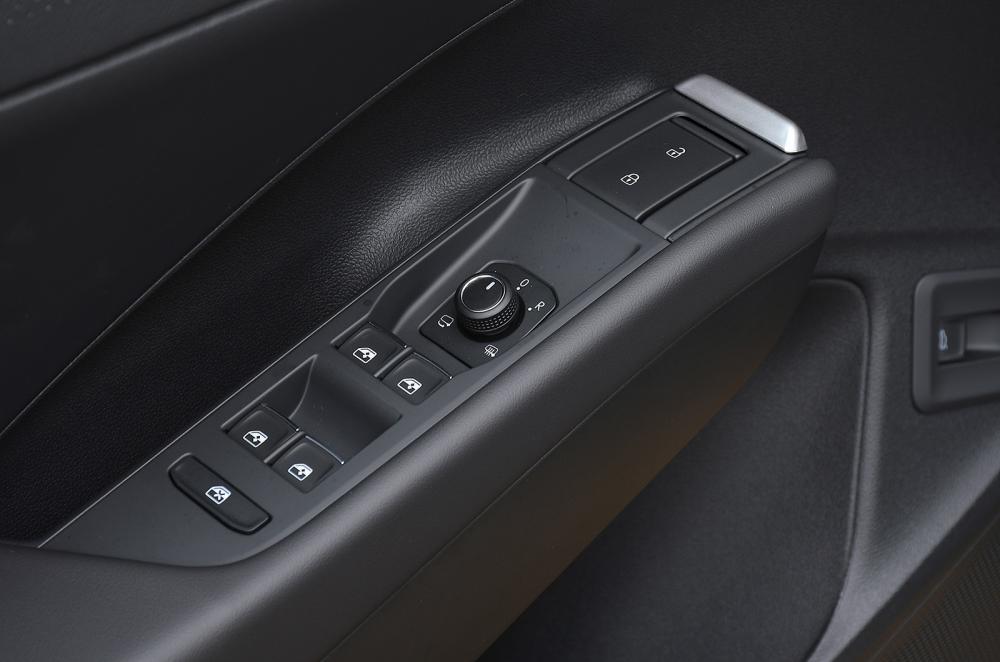 Volkswagen T-Roc armrest detail
