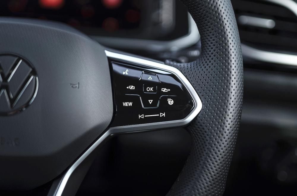 VW T-Roc Cabriolet steering wheel detail