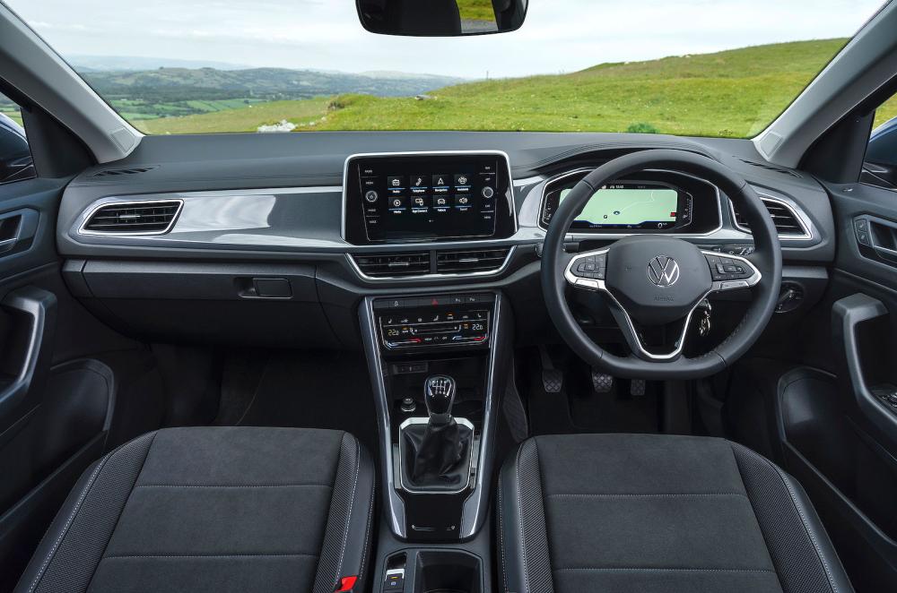 VW T-Roc dashboard