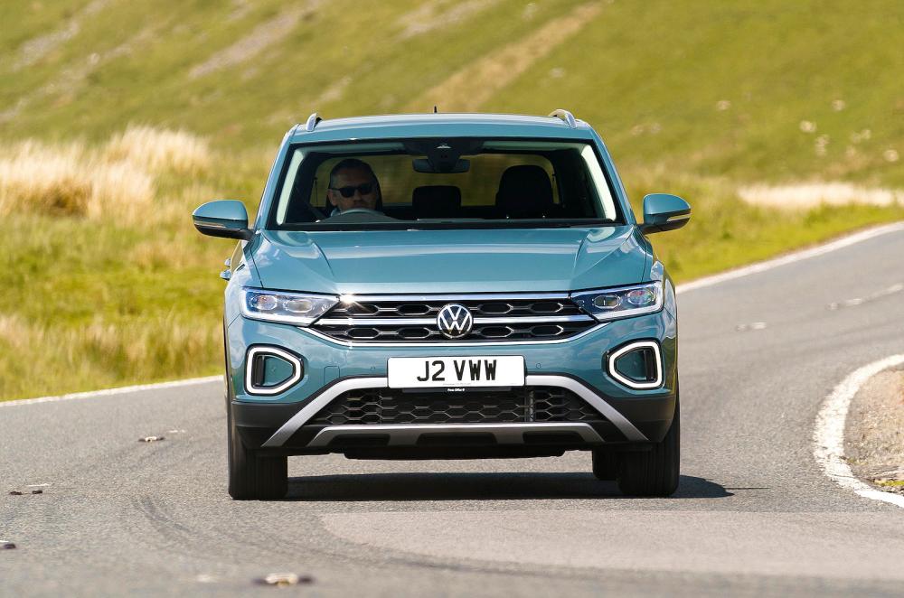 VW T-Roc front driving