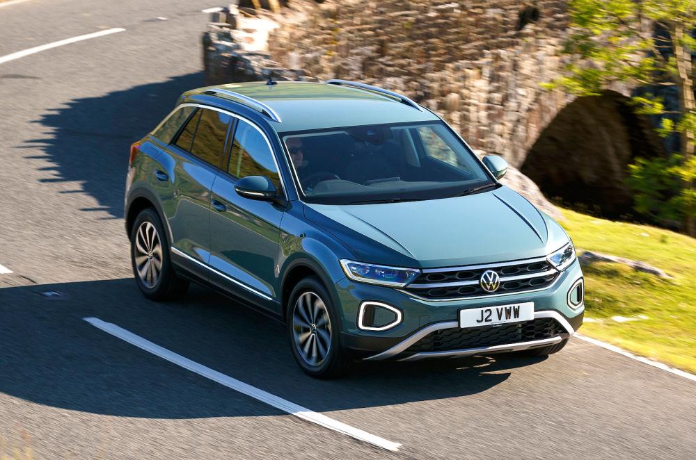 VW T-Roc front right driving