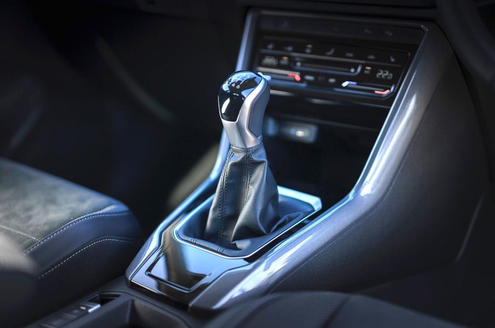 VW T-Roc gearstick
