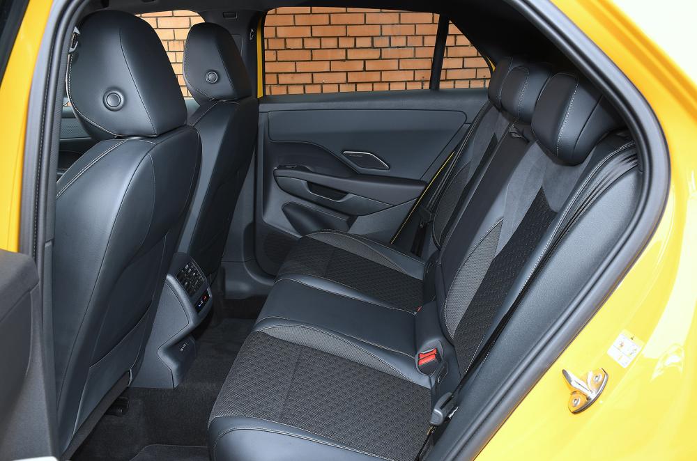 Volkswagen T-Roc rear seats