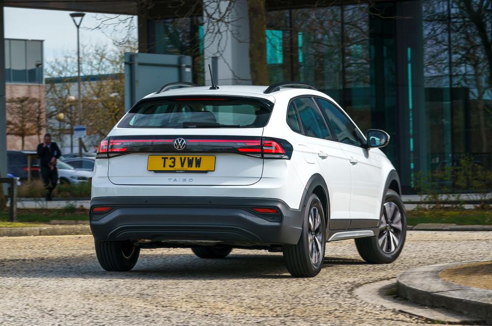 VW Taigo rear cornering