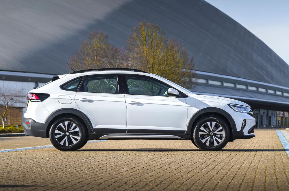 VW Taigo right static